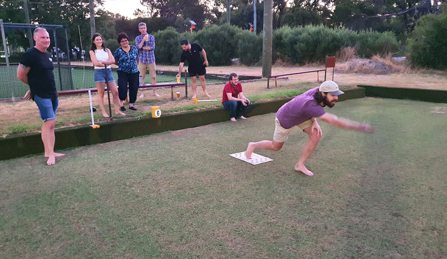 RM Surveys Social Club roll into 2022 with Barefoot Bowls